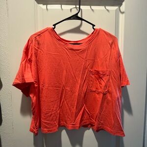 Old Navy hot pink cropped tee with pocket size Medium